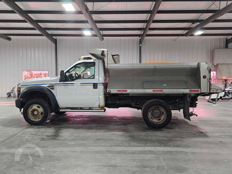 2010-ford-f550-image-5