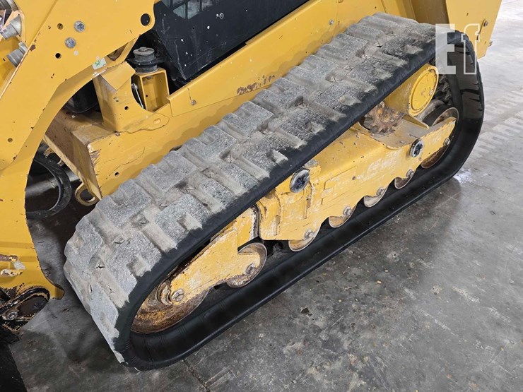 2021-caterpillar-289d3-image-31