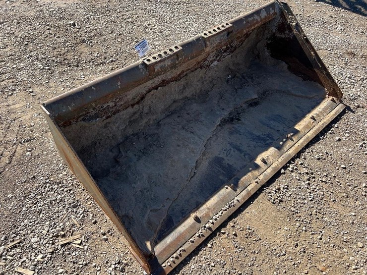 bobcat-68"-skid-steer-bucket-image-1