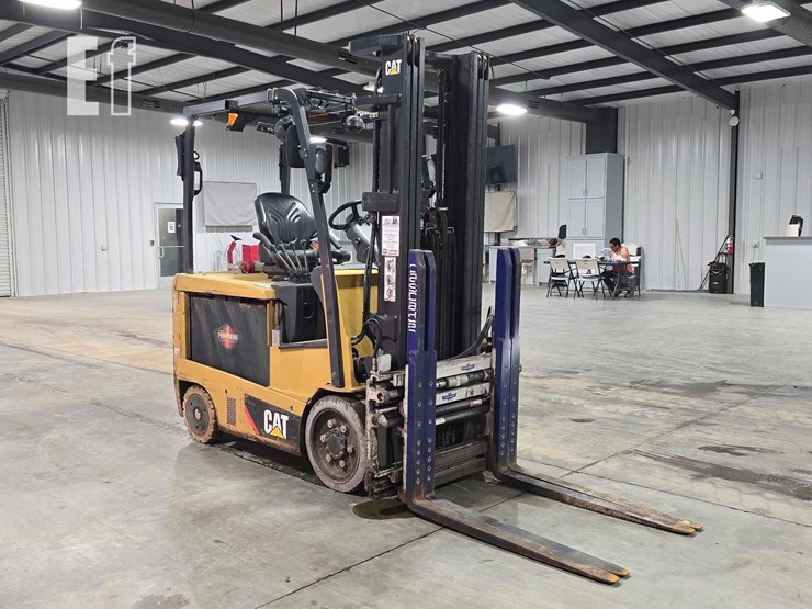 caterpillar-ec25en2-image-2