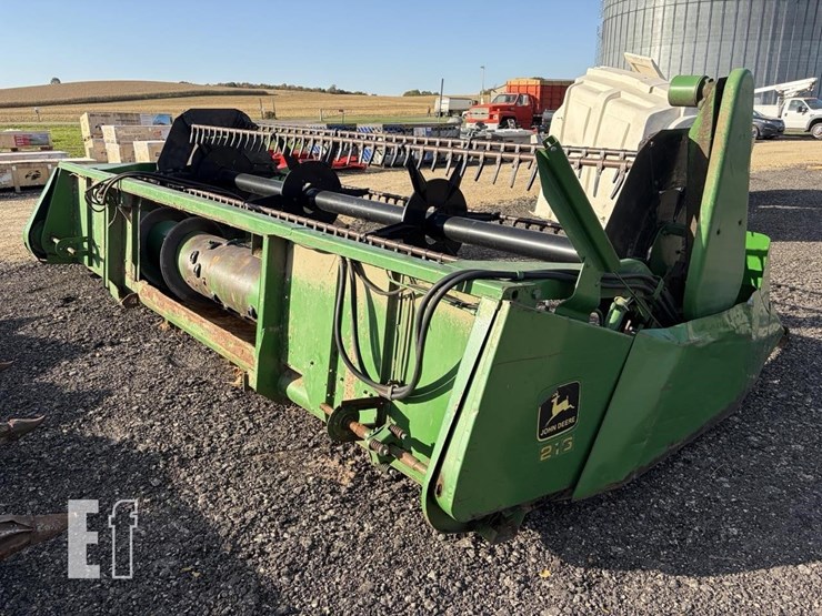 john-deere-216-image-3