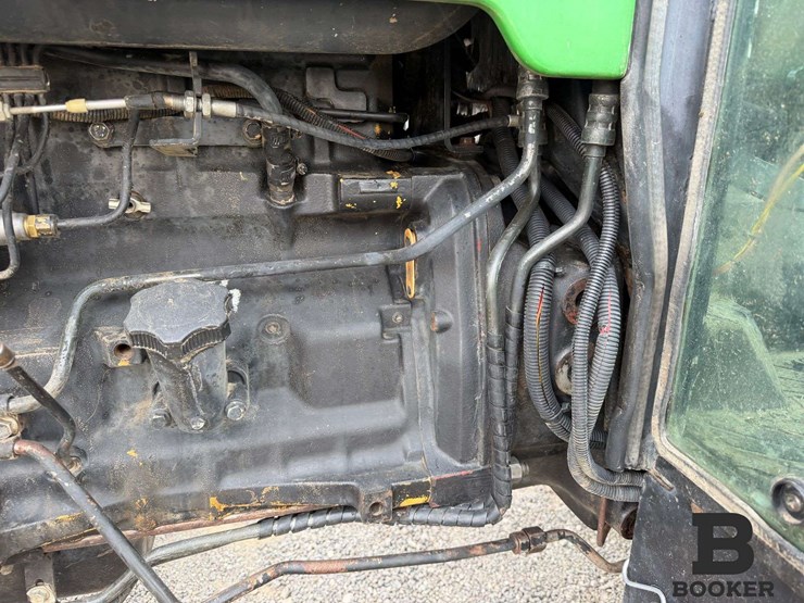 2000-john-deere-5510-tractor-image-15