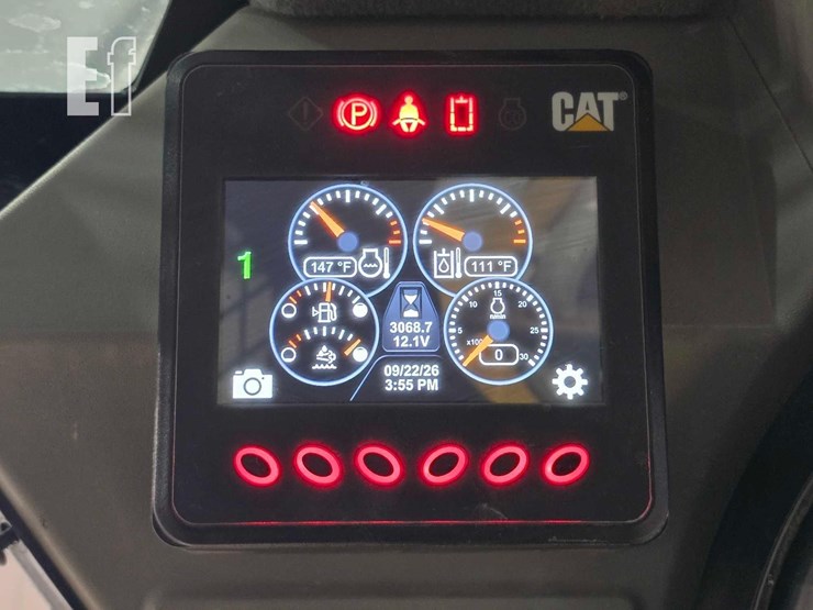 2021-caterpillar-299d3-image-22