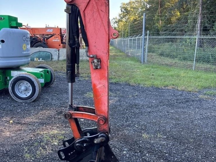 2019-kubota-u35-4-image-9