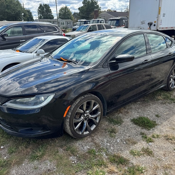 2015 CHRYSLER 200S SEDAN 2.4L 4-CYLINDER - AUTOMATIC TRANSMISSION 273,635 MILES SHOWING