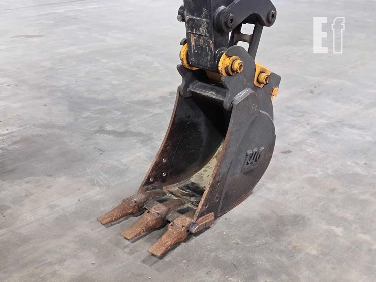 2025-deere-35-p-tier-image-9