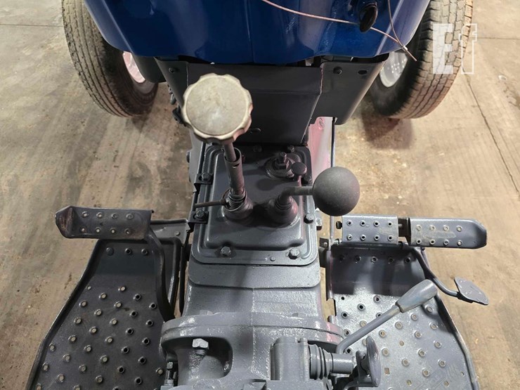 new-holland-4630-image-11