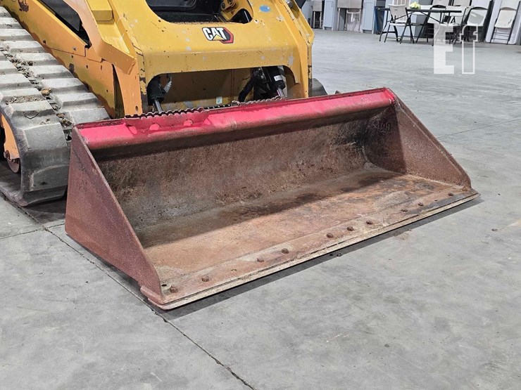 2021-caterpillar-299d3-image-10