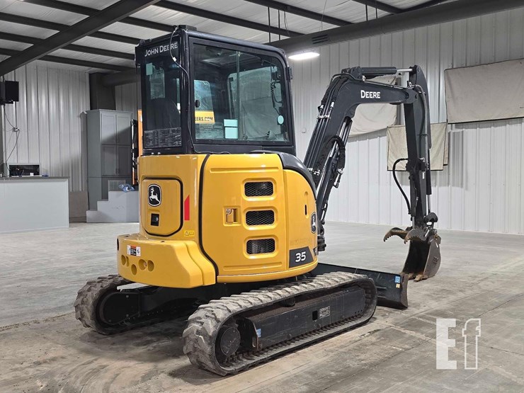 2024-deere-35-p-tier-image-3
