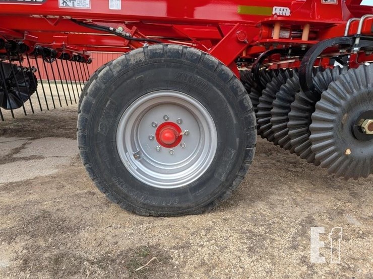 2025-kuhn-krause-8010-xt-1006-image-12