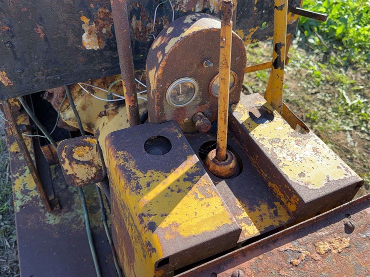 schramm-60-crawler-tractor-image-38