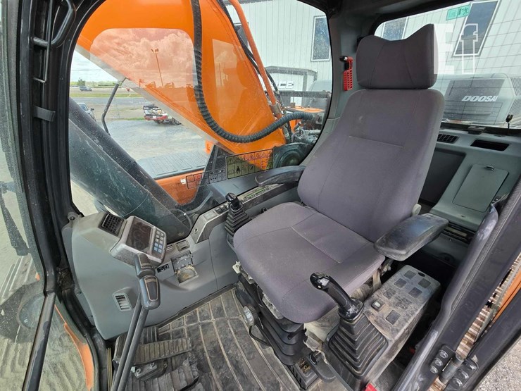 2021-doosan-dx340-lc-image-14