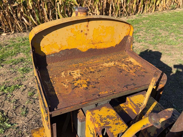 schramm-60-crawler-tractor-image-32