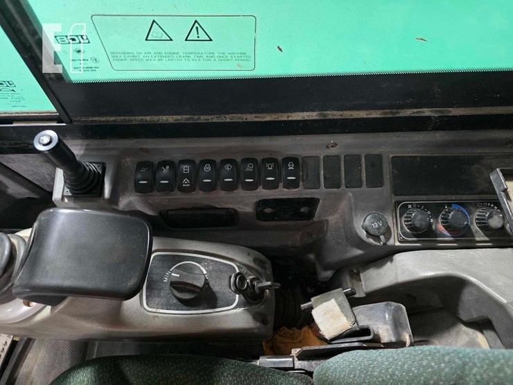 2019-jcb-85z-1-image-22