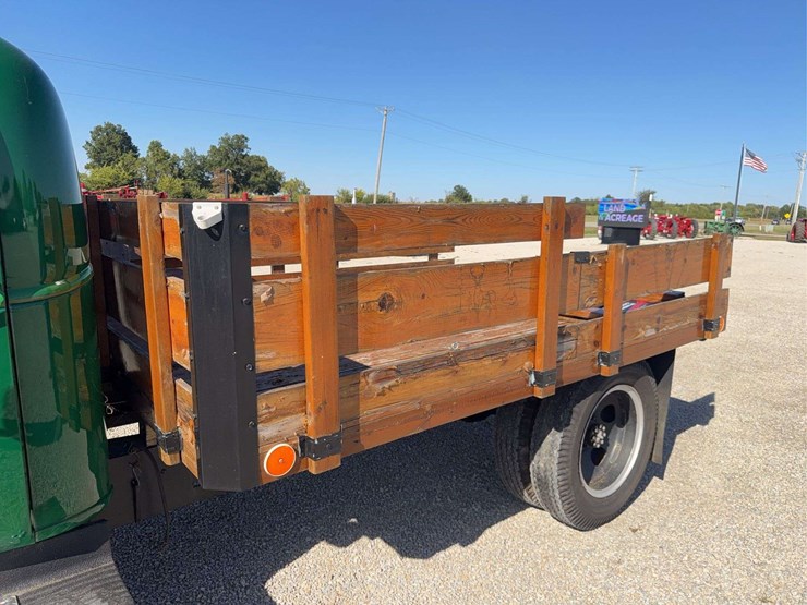 1946-chevrolet-truck-image-66