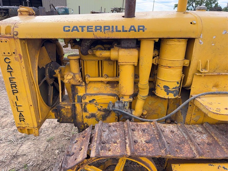 caterpillar-twenty-eight-image-41