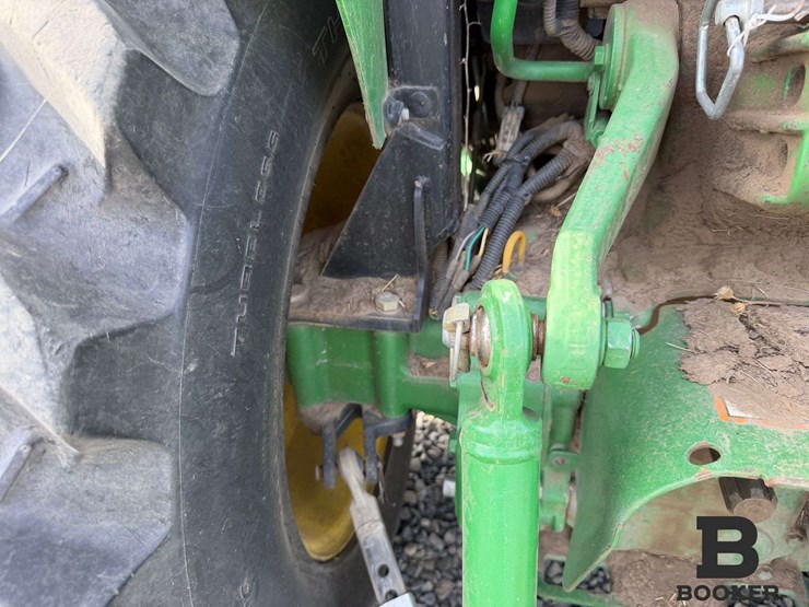 2014-john-deere-3039r-tractor-w/h165-loader-image-28