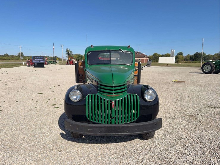 1946-chevrolet-truck-image-8