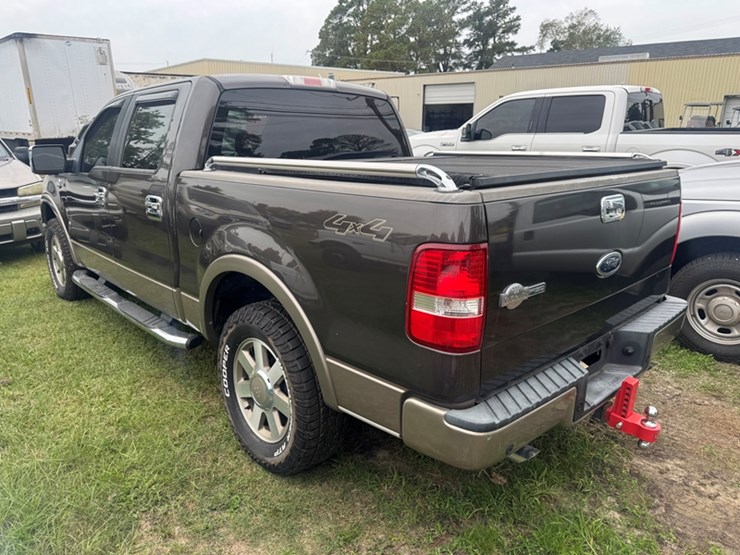 2005-ford-f-150-king-ranch-crew-cab---4wd---5.4l-v8---99,413-miles-showing---1ftpw145x5kb65378-image-4