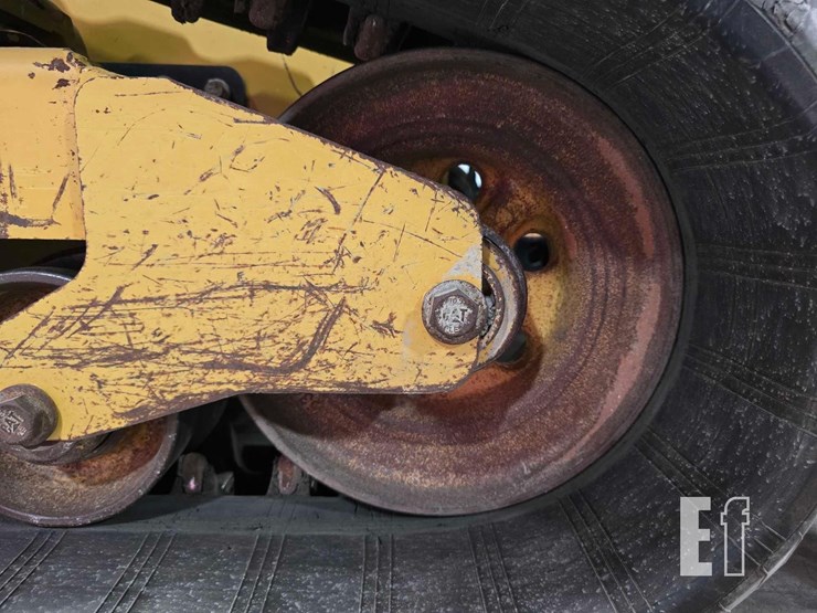 2022-caterpillar-289d3-image-34
