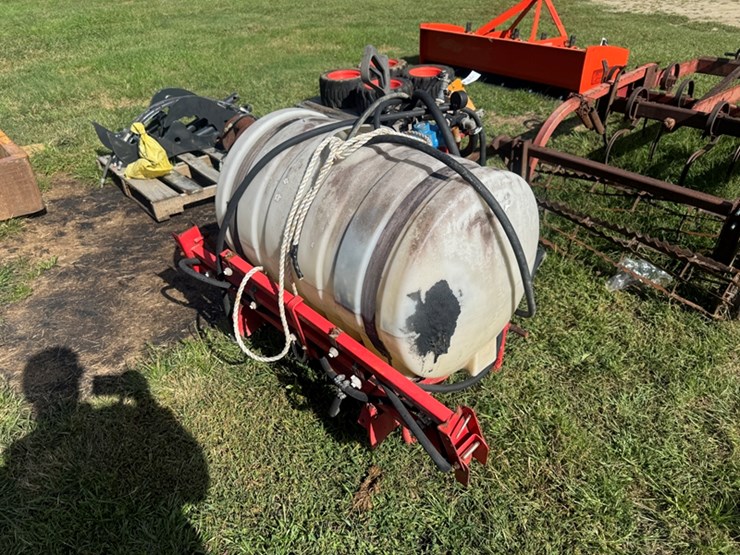 3-point-sprayer---broken-lid-image-3