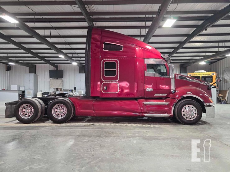2020-kenworth-t680-image-6