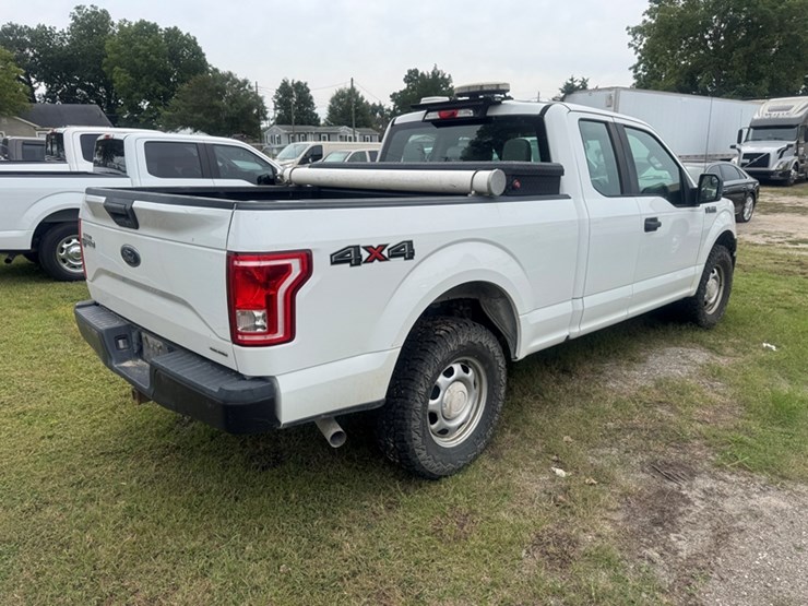 2016-ford-f150-xl-extended-cab-pickup---4wd---5.0l-v8---202,745-miles-showing---1ftfx1ef3gfa56353-image-3