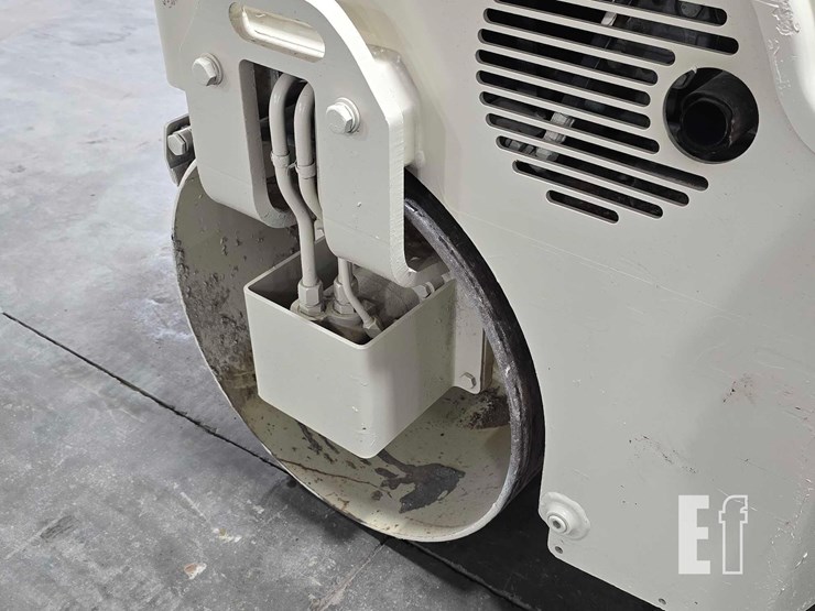 ingersoll-rand-dd-25-double-drum-vibratory-asphalt-3630-image-12