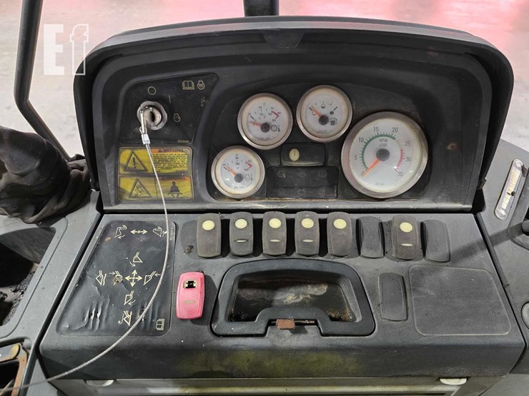 2008-caterpillar-414e-il-image-25