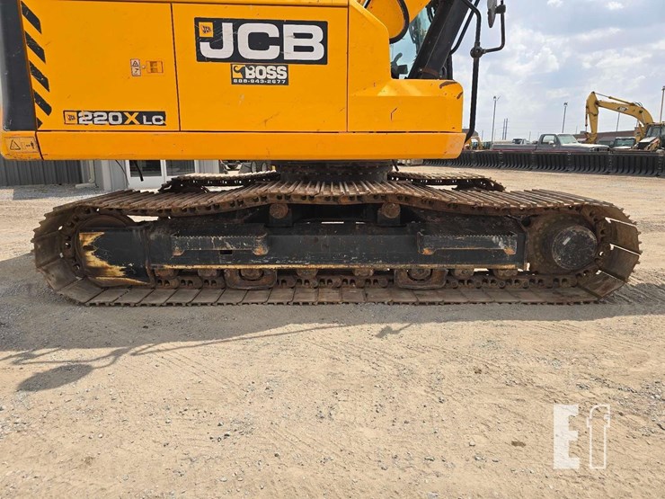 2023-jcb-220x-lc-image-31