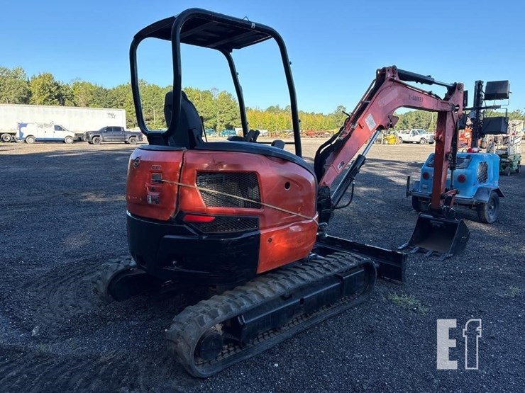 2019-kubota-u35-4-image-4