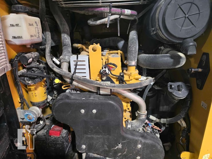 2022-caterpillar-289d3-image-24