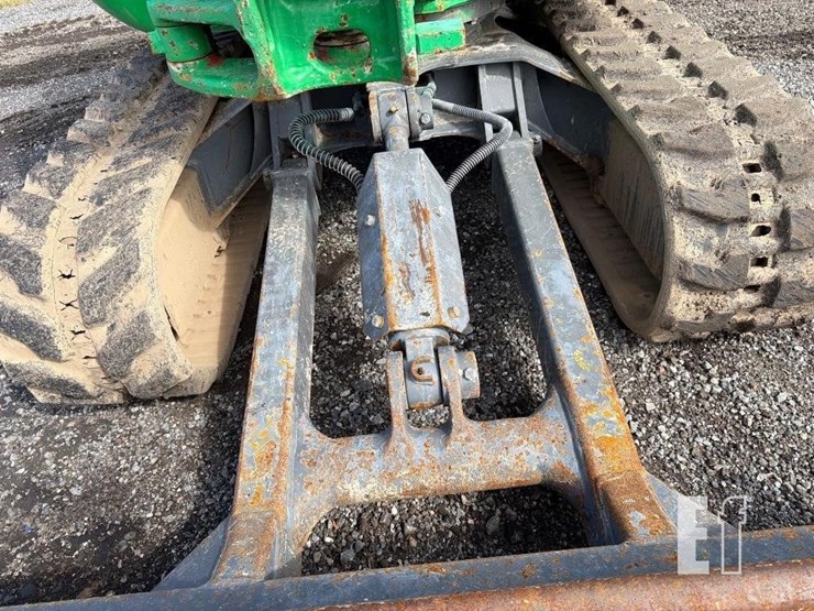 2018-takeuchi-tb230-image-18