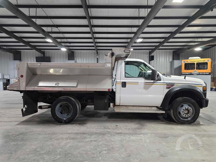2010-ford-f550-image-6
