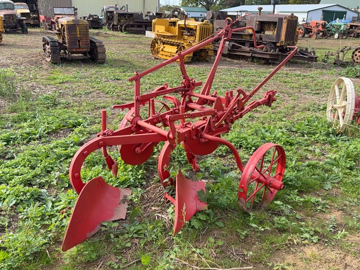 oliver-two-bottom-plow-image-2