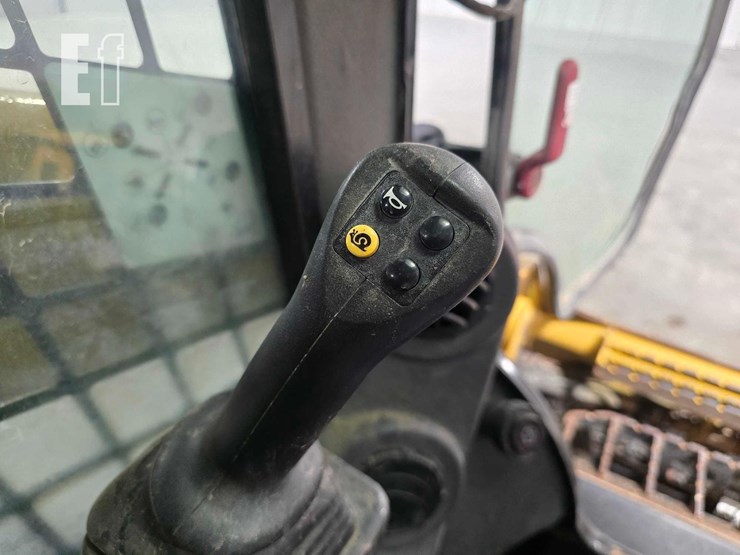 2022-caterpillar-289d3-image-15