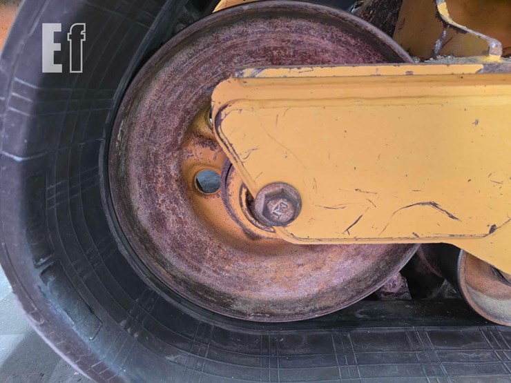 2022-caterpillar-289d3-image-36