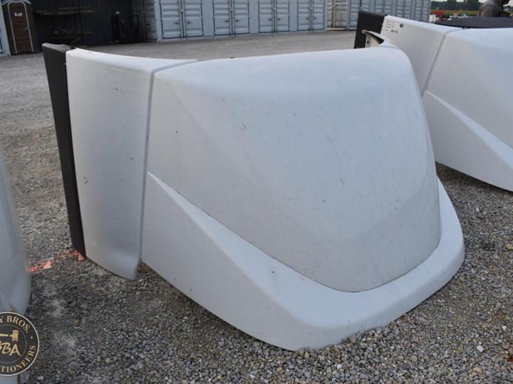 volvo-compatible-wind-deflector-49254-image-2