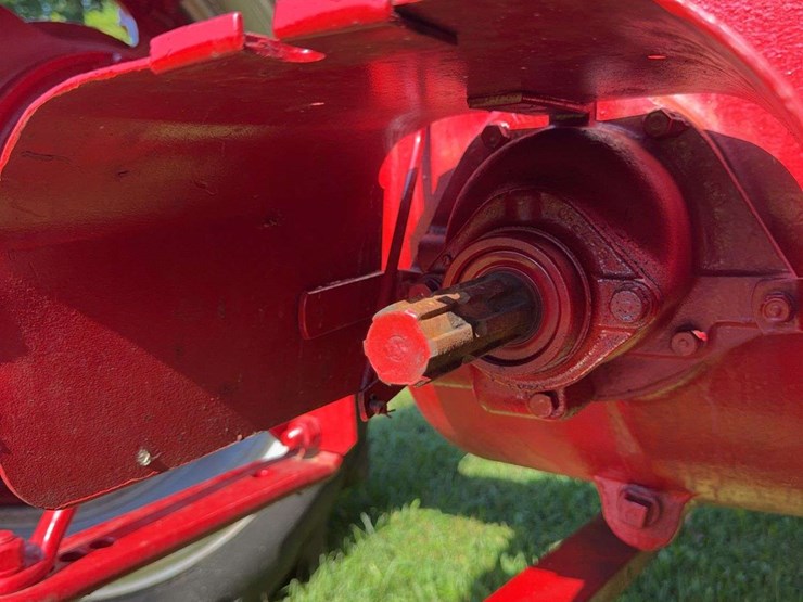 1953-farmall-super-m-image-24