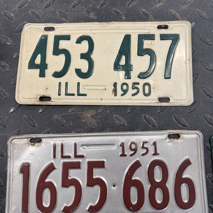 Single IL License Plates