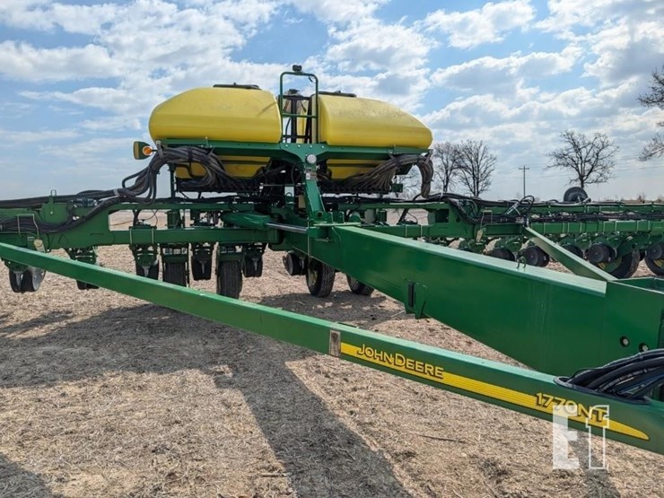 john-deere-1770nt-image-12