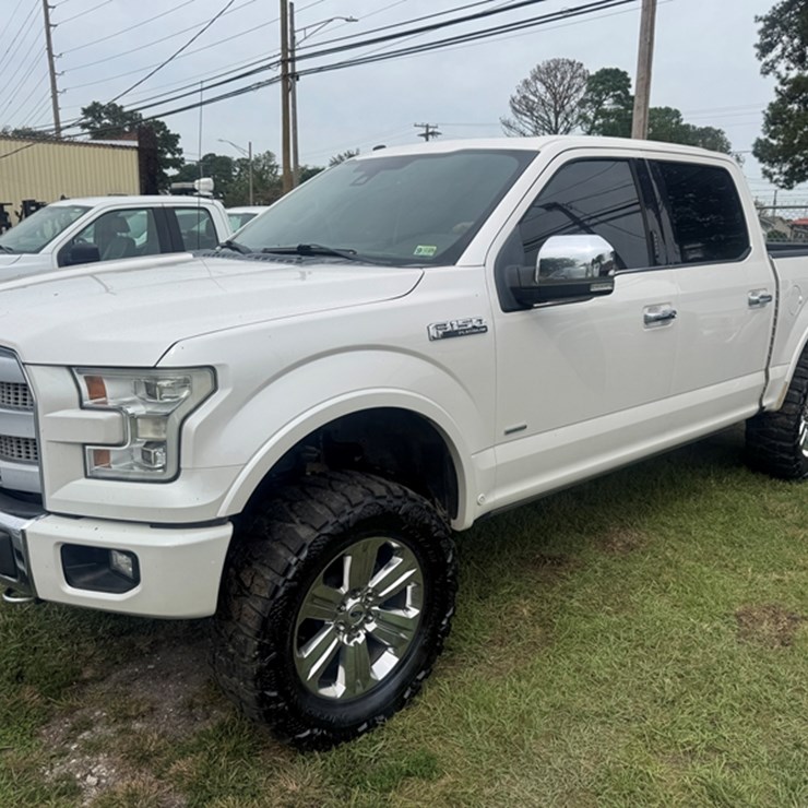 2016 FORD F150 PLATINUM CREW CAB PICKUP - 4WD 3.5L V6 - 132,503 MILES SHOWING - 1FTEW1EG0GFC13506