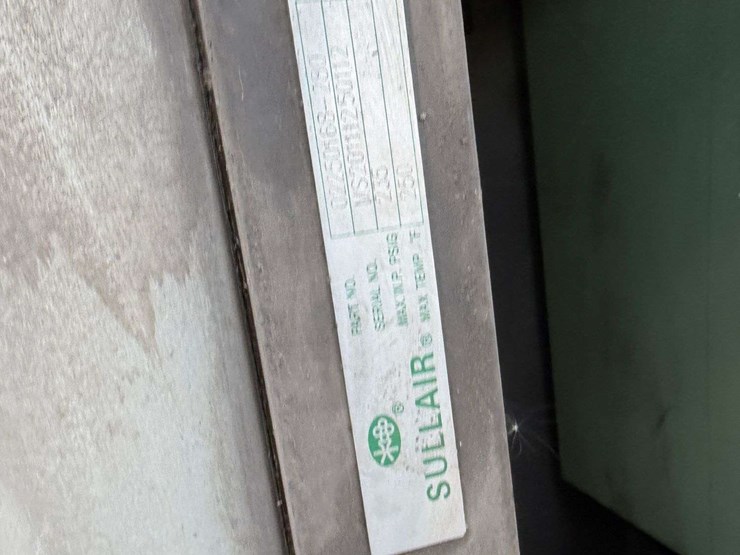 sullair-1800e-rotary-screw-air-compressor-image-12