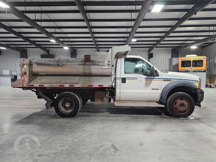 2007-ford-f550-image-6