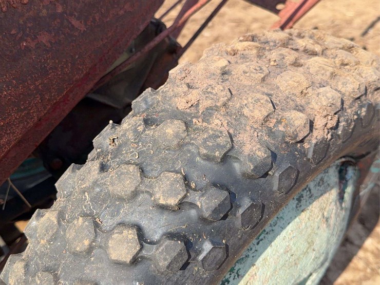 david-bradley-garden-tractor-image-13