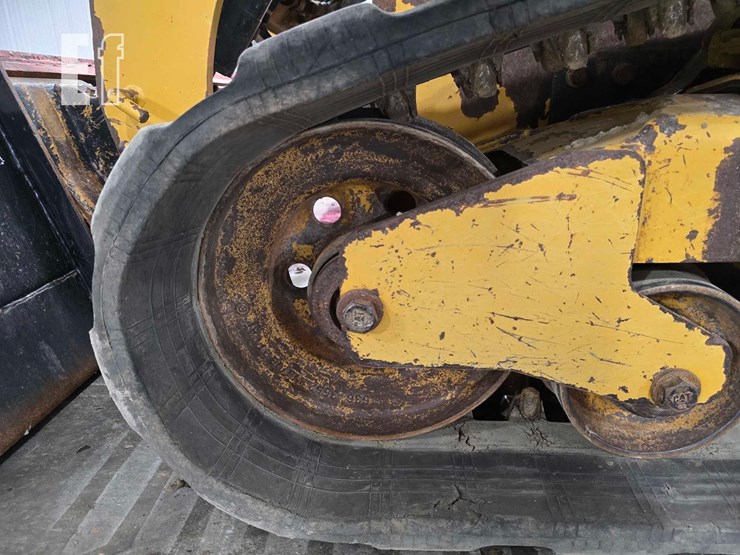 2022-caterpillar-289d3-image-26