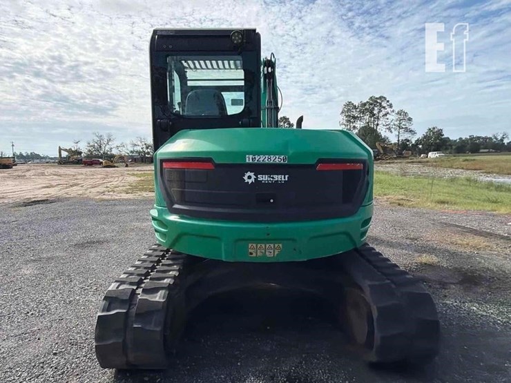 2019-jcb-85z-1-image-8