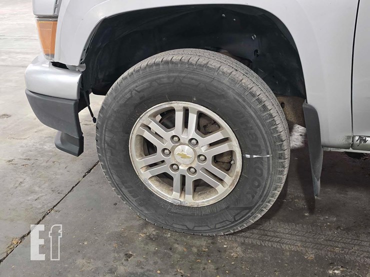2012-chevrolet-colorado-image-16