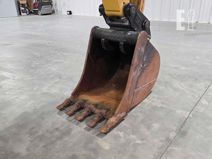 2021-caterpillar-307.5-image-9