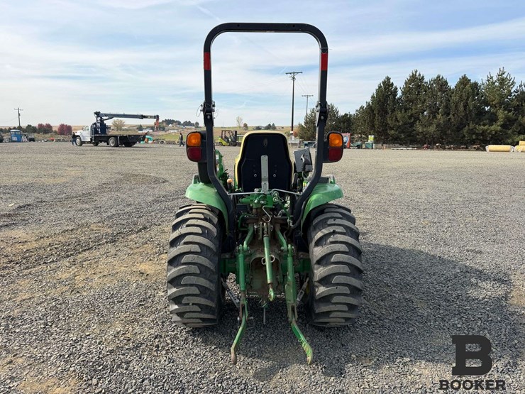2014-john-deere-3039r-tractor-w/h165-loader-image-4